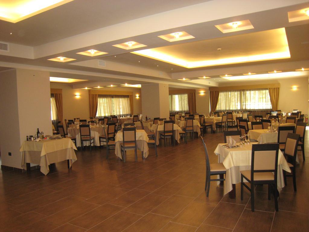 Parco Dei Pini - Sila Wellness Hotel Taverna  Buitenkant foto