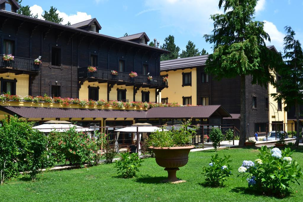 Parco Dei Pini - Sila Wellness Hotel Taverna  Buitenkant foto